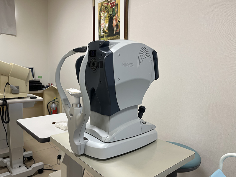 眼圧検査：TONOREFⅢ(NIDEK)